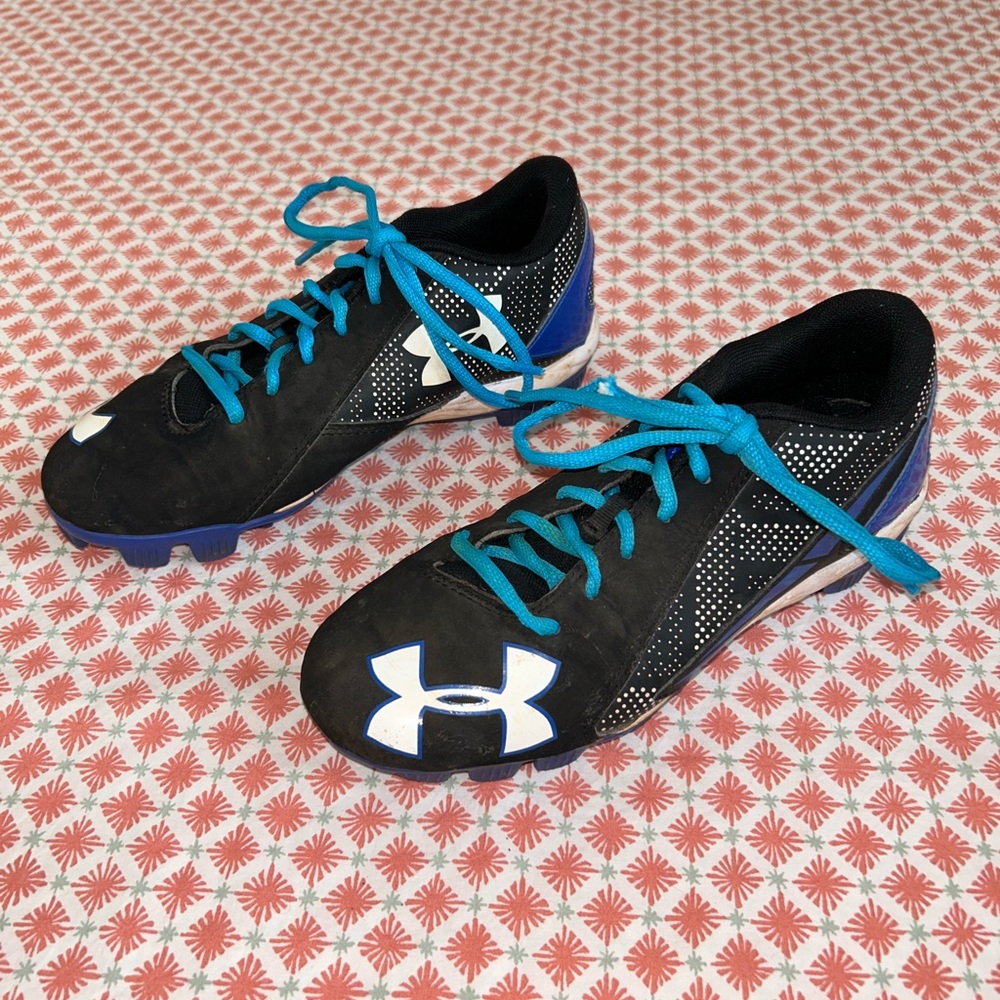 Under Armour black and blue soccer cleats youth size 3.5 - Picture 2 of 12